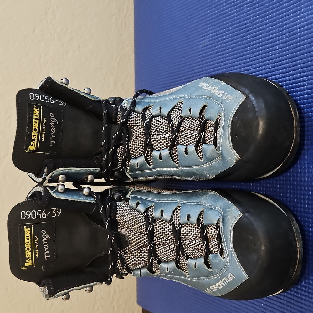 La Sportiva Hiking Boots, Size 7.5+ - Picture 15 of 16